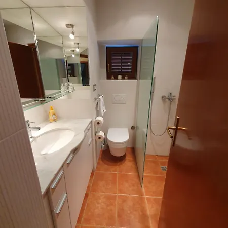 Apartman Neda Jablanac Exterior photo